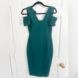 Green dress, Size 00, worn a couple a times, excellent condition.
